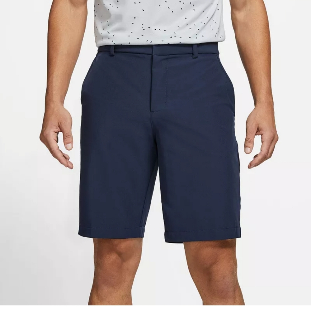 Nike Golf Performance Pleated Navy Shorts Style 405850 Size 32